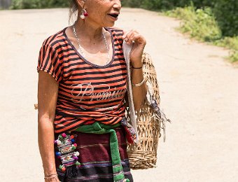  Femme Thaï noir